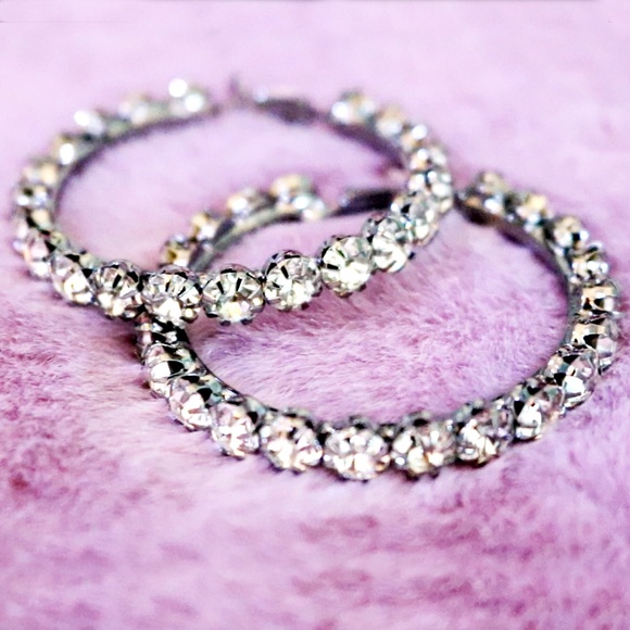 Chunky Crystal Silver Hoop Earrings ๐ ONE LEFT - Picture 2 of 4